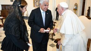 Papa Francisco expresa solidaridad con Panamá por su Canal en reunión con el presidente Mulino Papa Francisco expresa solidaridad con Panamá por su Canal en reunión con el presidente Mulino