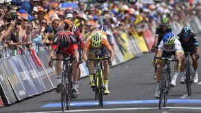 Gerrans se impone en la general y Caleb Ewan en la última etapa