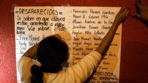 México: buscan a familiares tras explosión en petroquímica