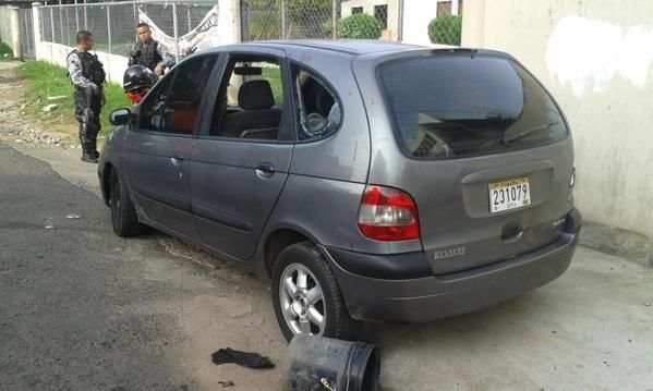 Encuentran vehículo abandonado y ensangrentado en La Chorrera