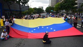 Gobierno repatriará a más de 200 chilenos de Venezuela afectados por la crisis