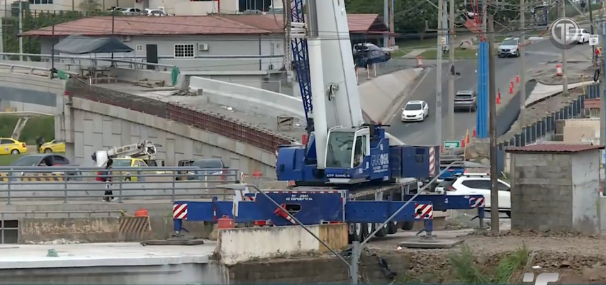 Anuncian cierres por la demolición del puentes vehicular de Burunga.
