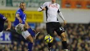 Tottenham y Everton pasan a octavos de final