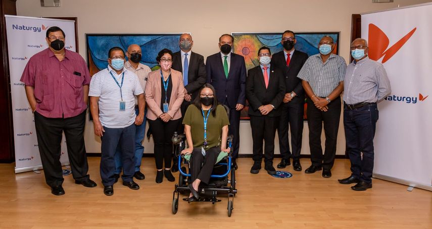Autoridades y directivos de la empresa de distribución de energía Naturgy analizaronfuturos proyectos de inserción laboral para personas con discapacidad.