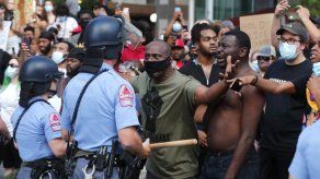 AP-THE ASSOCIATED PRESS