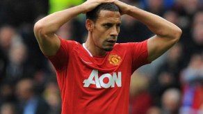 Tres años de sanción para hincha del City que se encaró con Ferdinand