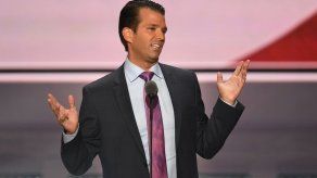 Trump Jr. enseña socialismo a su hija y recibe una lluvia de críticas