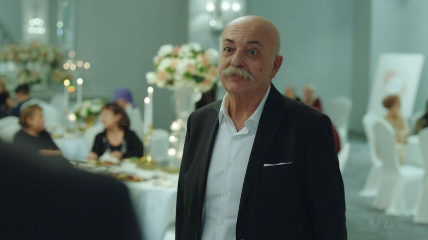 Settar Tanriogen es Abdullah Unal en One Love. Settar Tanriogen es Abdullah Unal en One Love.