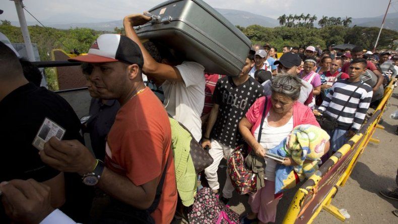 EEUU dará 6 mdd más en ayuda para migrantes venezolanos