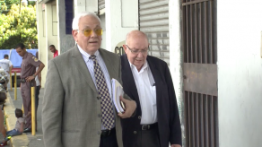 Doens denuncia a Martinelli por pinchazos