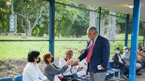 Presidente Mulino visita la policlínica de la CSS Carlos N. Brin.