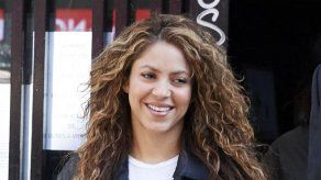 Shakira aprovecha los días de aislamiento para estudiar filosofía