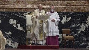 El Papa pide que se superen los retrasos en la distribución de las vacunas contra el COVID-19