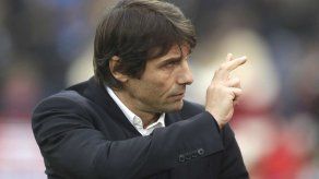 Conte busca reemplazos para Costa y Kante en Chelsea