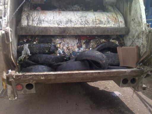 Ho ventila en redes pugna con Méndez por tema de basura