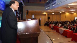 Magistrado Araúz afirma que nada le impide a Ricardo Martinelli postularse