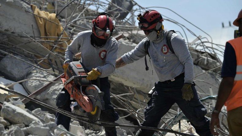 Nuevo balance de sismo en Ecuador: 480 muertos, 2.560 heridos, 1.700 desaparecidos