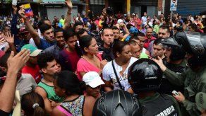 Exilio venezolano repudia el texto conciliador de la OEA y elogia a Almagro