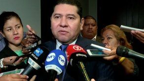 Diputados citarán a Girón sobre el programa IVM