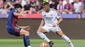 El Barcelona sentencia LaLiga pese a un hat-trick de Mbappé.