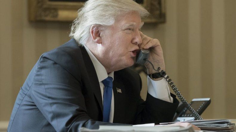 Trump hablará por teléfono con palestino Mahmud Abas
