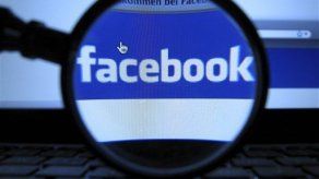 Mayoría de padres en EEUU controla a sus hijos en Facebook (estudio)