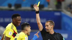 Falcao estalla contra el árbitro Mark Geiger: Es una vergüenza