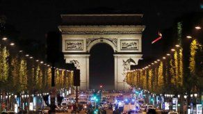 Tres nuevos imputados en Francia por el ataque en los Campos Elíseos