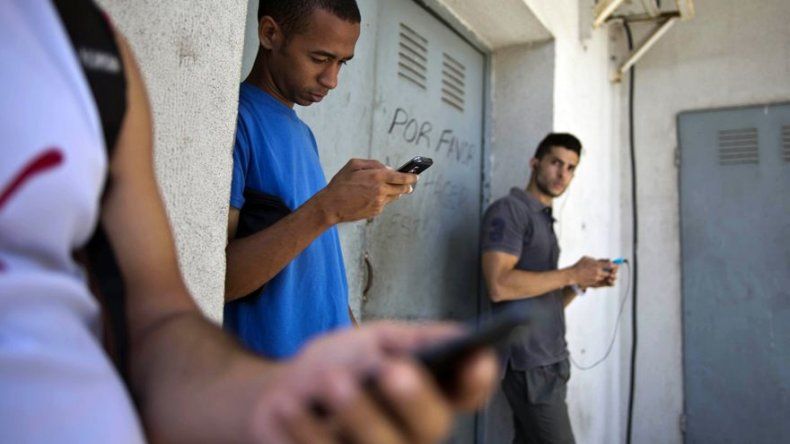 Lentitud de ley minimiza repercusión de Twitter cubano