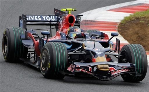 Vettel el mejor en pruebas en su debut con Red Bull