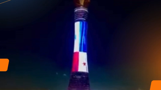 Edificio en Doha se ilumina con los colores de la Bandera de Panamá Edificio en Doha se ilumina con los colores de la Bandera de Panamá