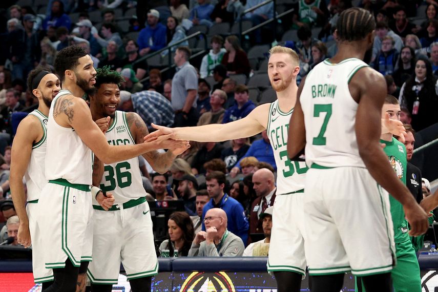 Boston Celtics gana con gran noche de Tatum
