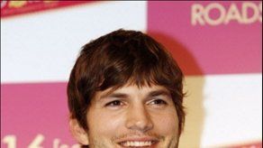 Ashton Kutcher lanza sitio web de chismes