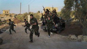 Activistas reportan nuevos choques en capital siria