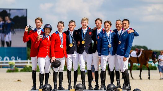 Gran Bretaña gana en París el oro olímpico de salto a caballo doce años después