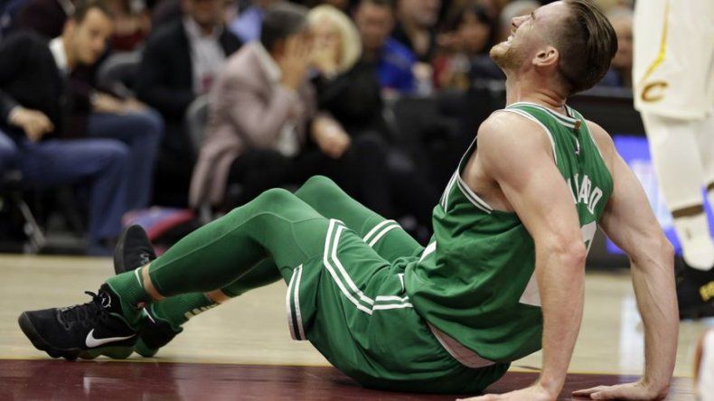 Celtics pierden a Hayward por fractura en duelo inaugural