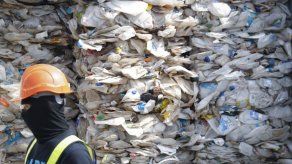 Gobierno de Malasia tacha de “injusto” el comercio de basura