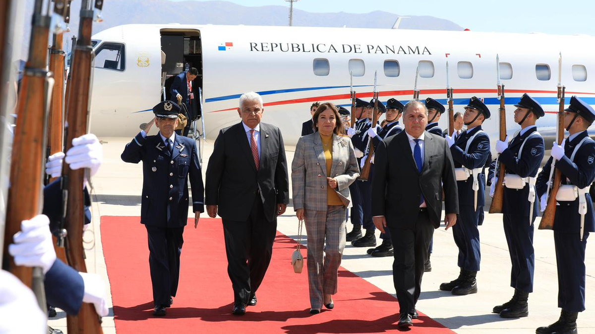 Mulino llega a Chile para la investidura del presidente Kast