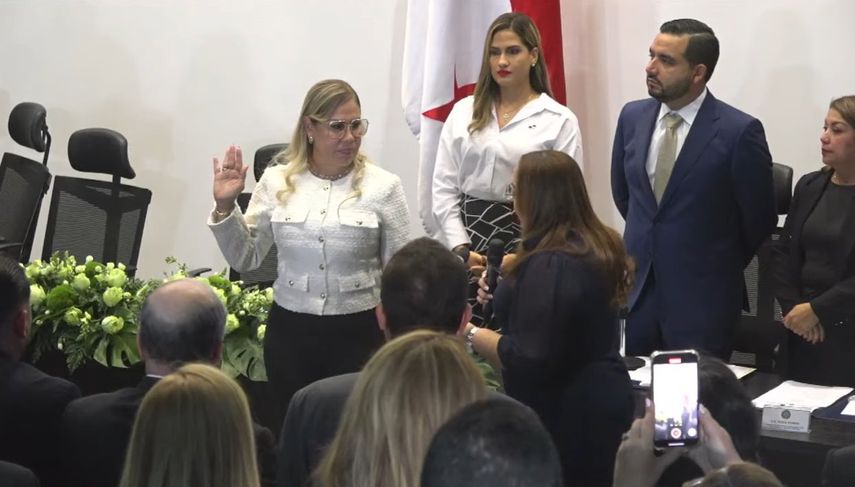 Shirley Castañeda es elegida como la presidenta de la Comisión de Credenciales de la Asamblea Nacional.