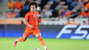 Adalberto Carrasquilla fue expulsado en el partido de playoff contra Seattle