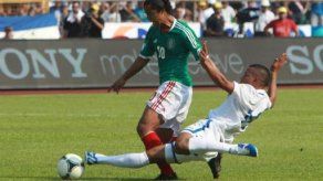 Honduras empata 2-2 con México