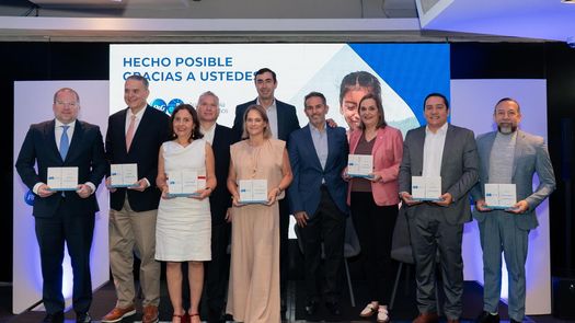 Agua Limpia para los Niños, una iniciativa que llega a Panamá en el 2008.