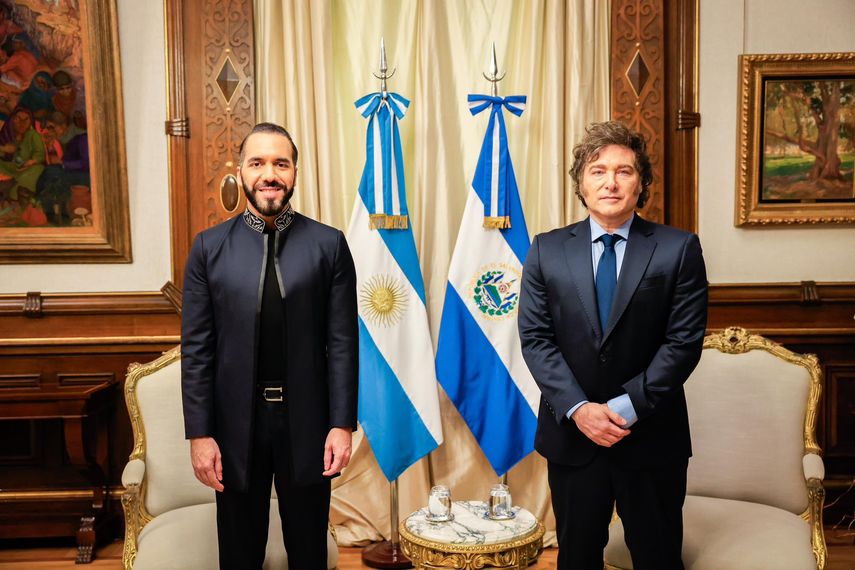 Presidente de Argentina Javier Milei recibe en la Casa Rosada a su homólogo Nayib Bukele