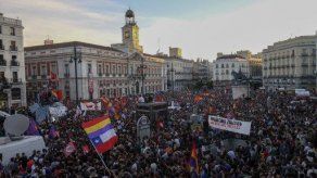 La abdicación del rey de España reaviva las voces prorrepublicanas