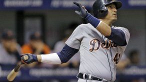 Víctor Martínez se queda en Detroit