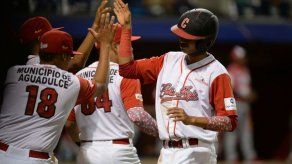 Coclé y Los Santos siguen sin conocer la derrota