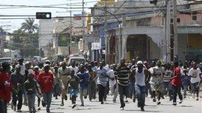 Manifestaciones paralizan Puerto Príncipe