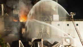 Un muerto en explosión en planta de maíz en Wisconsin