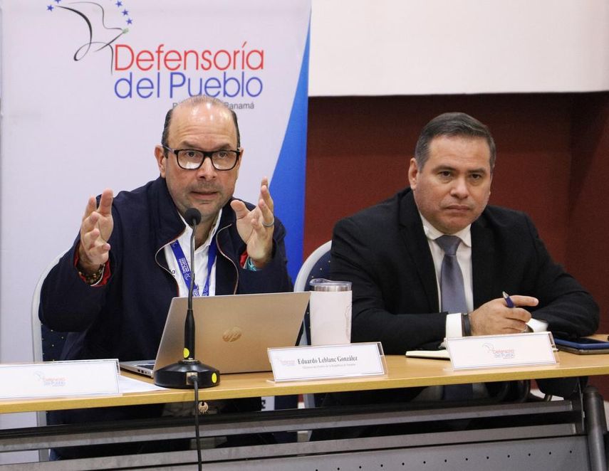 Defensoría del Pueblo demanda al MOP por remoción de comerciantes