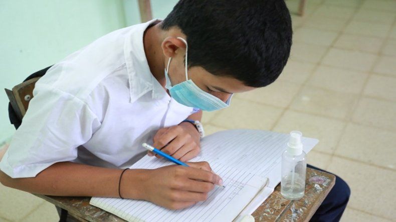 Los centros educativos deberán cumplir con una serie de condiciones para el retorno a clases semipresenciales
